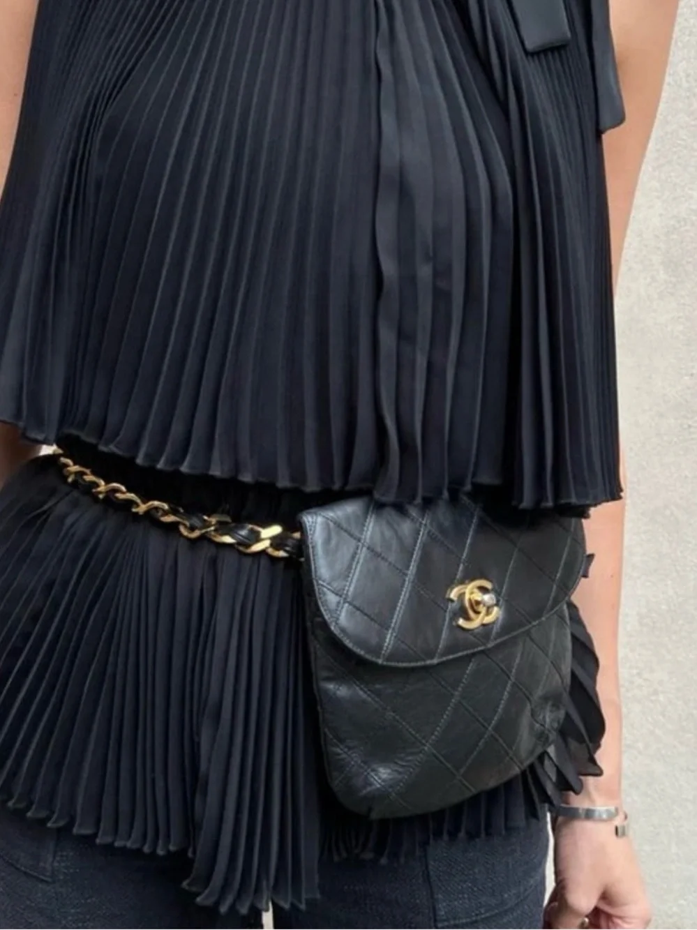 Authentic CHANEL vintage black wild stitch Lambskin bun bag belt 70cm